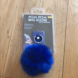 BRAND NEW pop socket Pom Pom